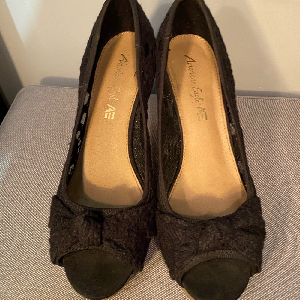 Peep Toe Lace Wedges